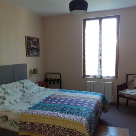 Gite 32 Rue Du Huit Mai Freneuse  Luaran gambar