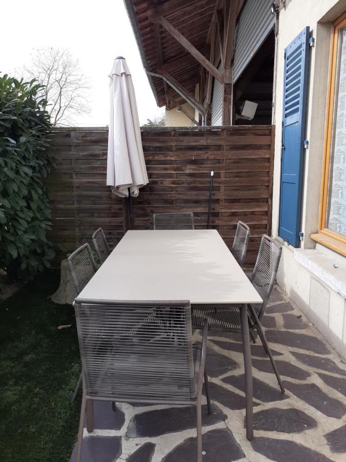 Gite 32 Rue Du Huit Mai Freneuse  Luaran gambar